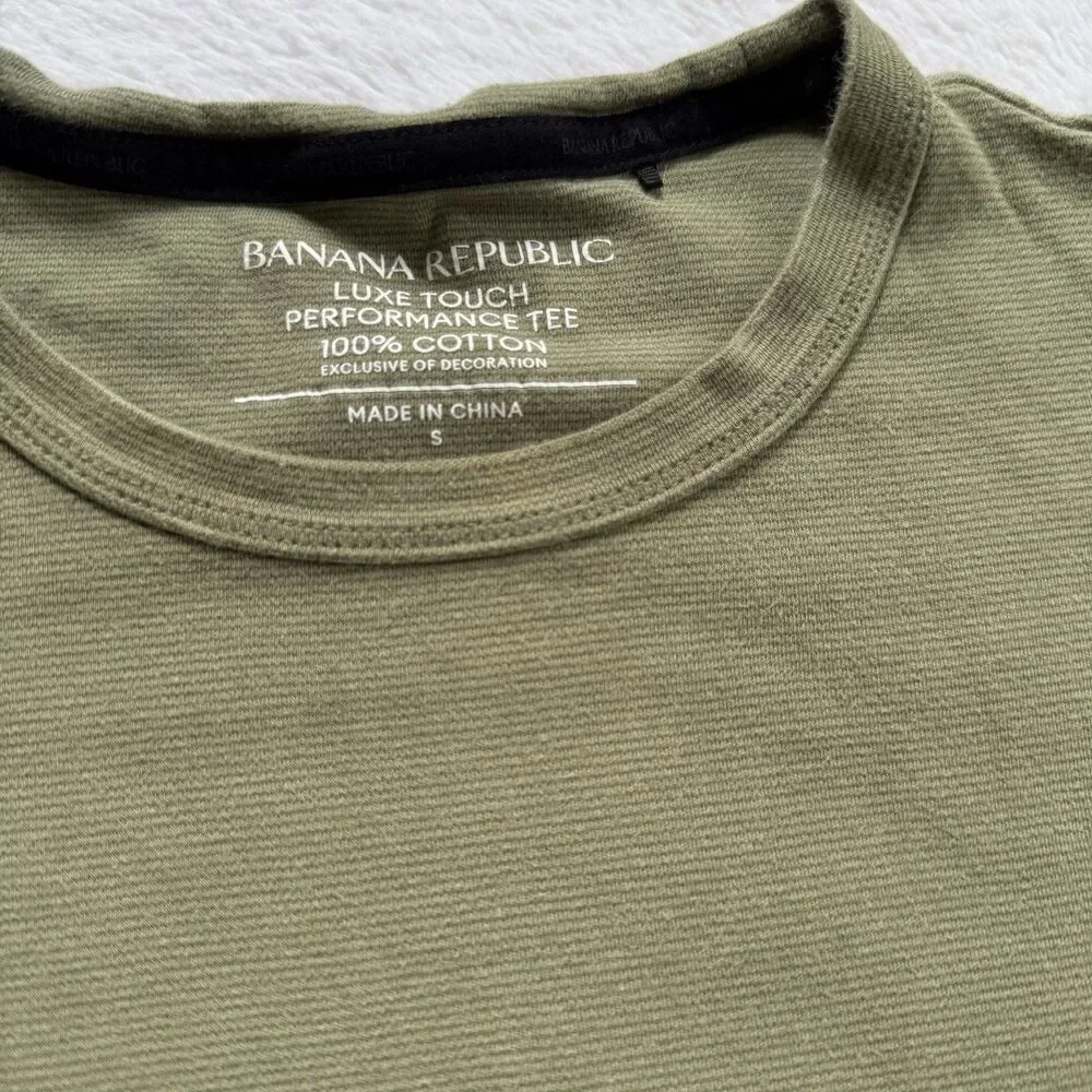 Banana Republic Luxe Touch Performance T-Shirt Men Short Sleeve Lot Of 2 Size S